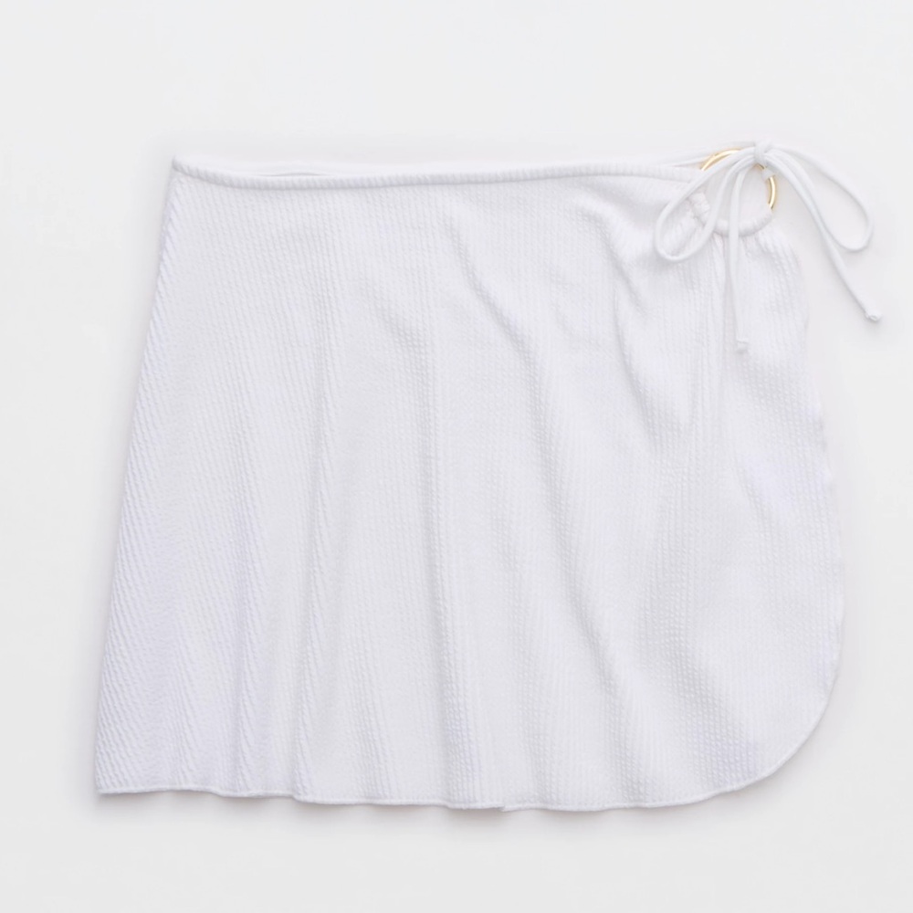 NWOT Aerie Crinkle Swim Ring Sarong in white size M